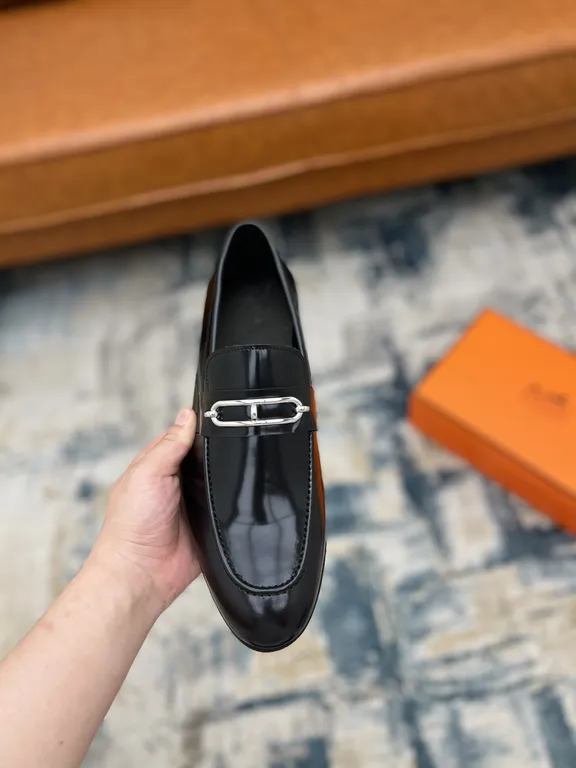 Hermes Shoe 